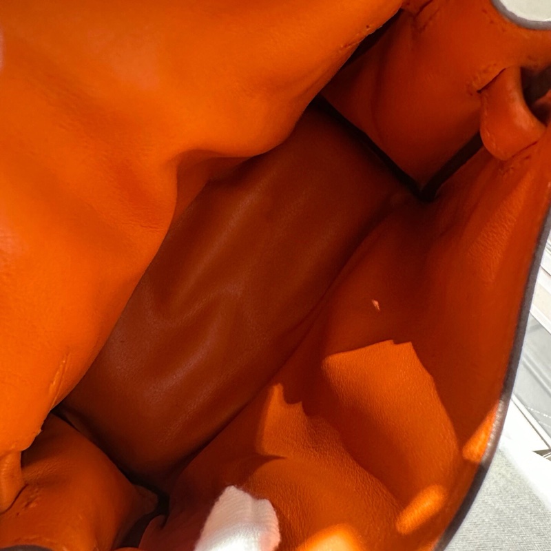 愛馬仕Hermes 千禧娃娃kelly doll 愛馬仕橙 收藏款 框D 好價帶走-8