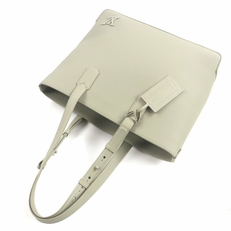 路易威登 M22506 Fastline LV Aerogram 小牛皮鼠尾草綠手提包,飾有品牌標誌,法國製造,男士款-4