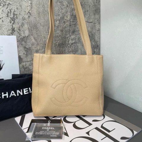 Chanel • 奶茶色荔枝牛皮 Tote 托特奶粉包