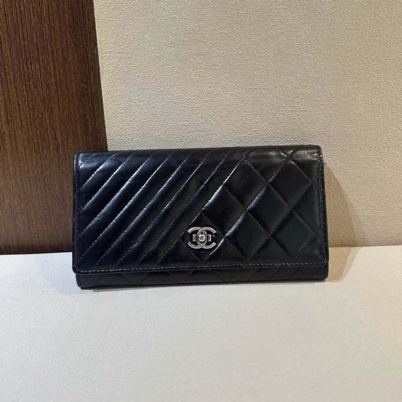 Chanel • 孟買系列 黑銀油臘牛皮長夾 #可加鏈條變Woc-1