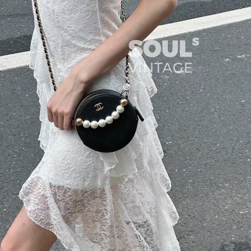 Chanel • 稀有黑金珍珠小圓餅鏈條包 大全配-1
