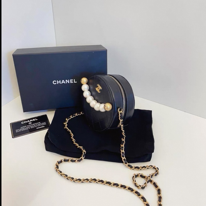 Chanel • 稀有黑金珍珠小圓餅鏈條包 大全配-8