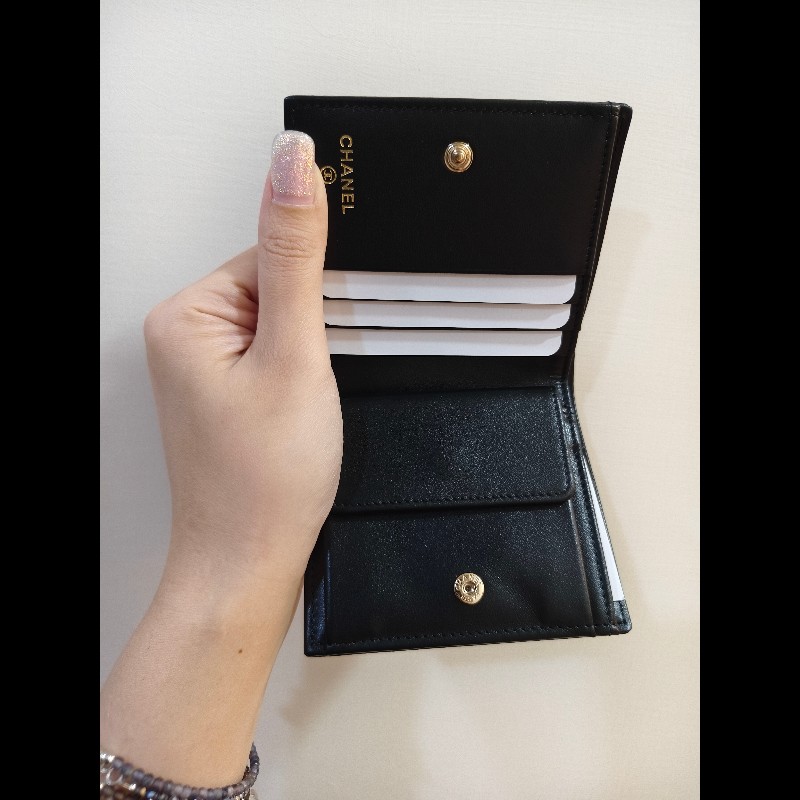 香奈兒 25a復刻版 對折短夾-1