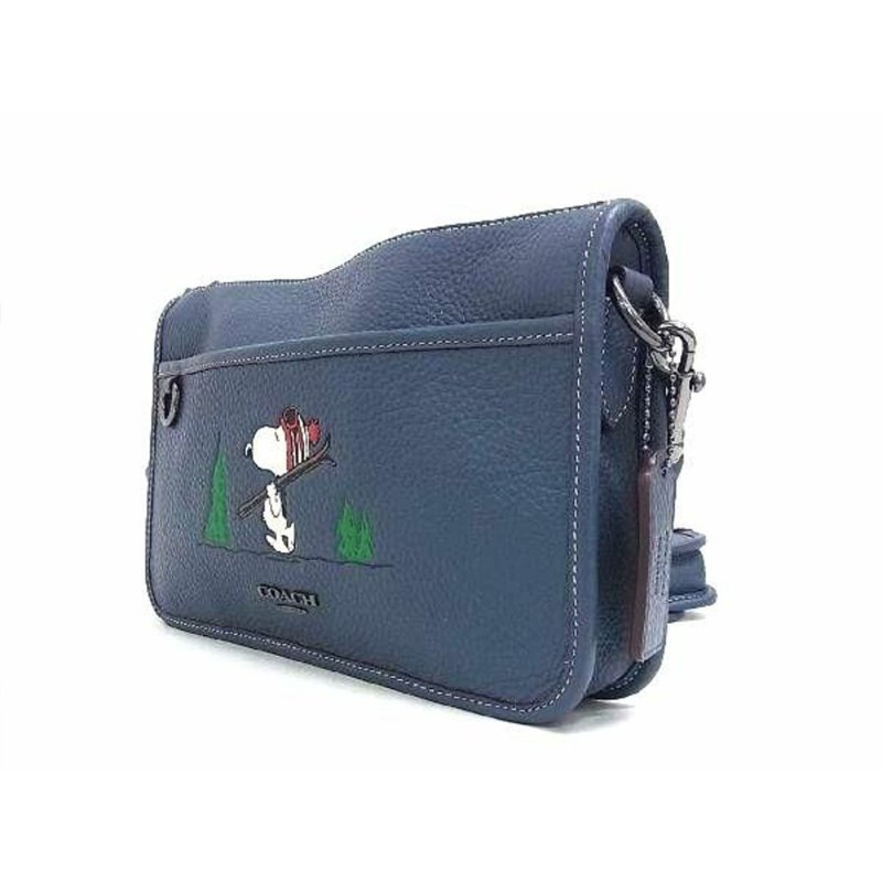 【COACH】SNOOPY聯名皮革翻蓋斜背包-藍色-2