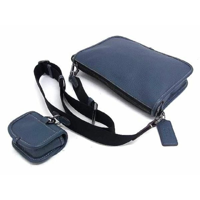 【COACH】SNOOPY聯名皮革翻蓋斜背包-藍色-3