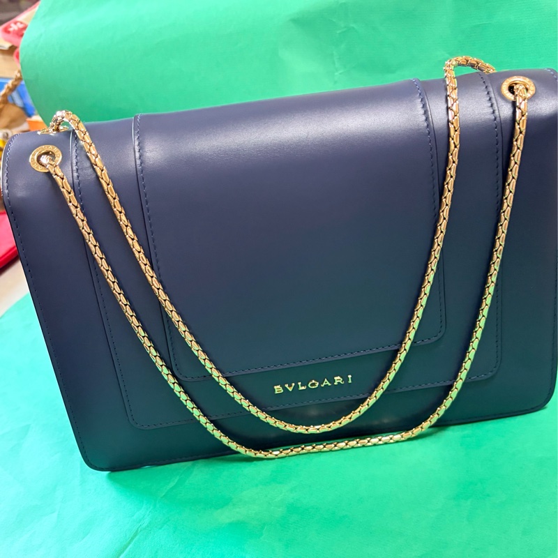 BVLGARI 寶格麗優雅經典銀鏈牛皮背包 27*19*6-1