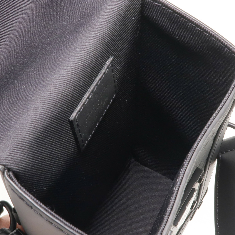 LOUIS VUITTON Monogram Taurillon Vertical Trunk肩背袋-13