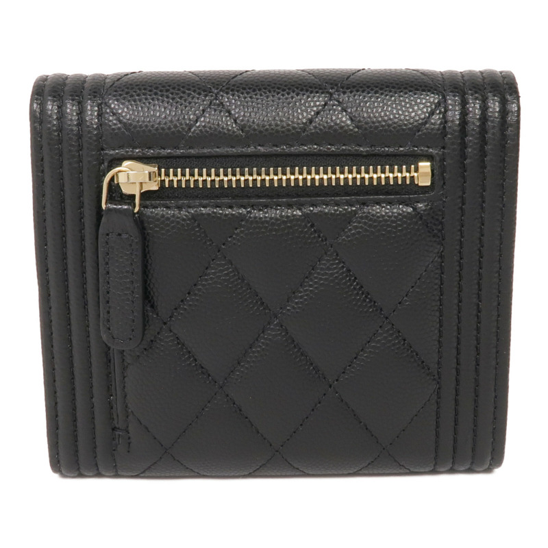 CHANEL 牛皮皮革Boy Wallet金扣錢包-1