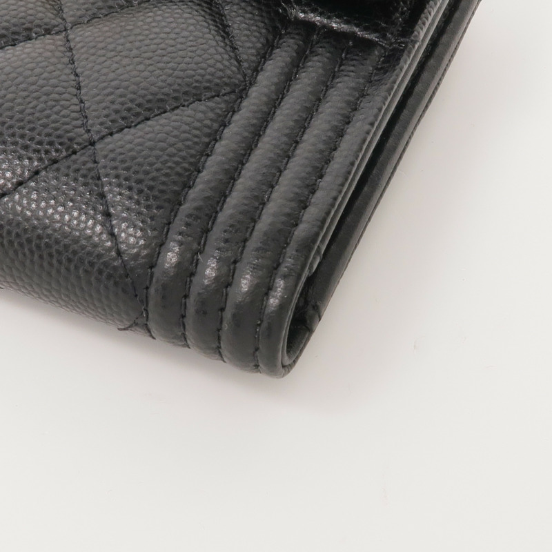 CHANEL 牛皮皮革Boy Wallet金扣錢包-6