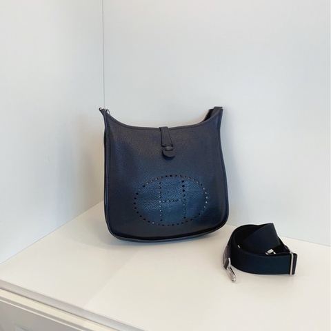 【98新🆕】Hermes Evelyne33 伊芙琳黑色銀扣 金剛色 斜挎包 單肩包
