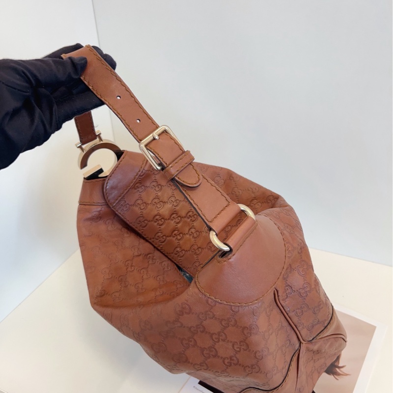 【97新🆕】Gucci 焦糖色全皮GG老花壓紋大飯盒Hobo腋下包 手提包 單肩包-6