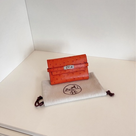 【98新🆕】Hermes 銀扣 kelly 短款錢包 鴕鳥皮 C刻  斜挎包