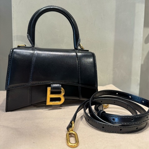 Balenciaga xs亮面牛皮沙漏包