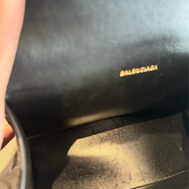Balenciaga 亮面牛皮沙漏包-14