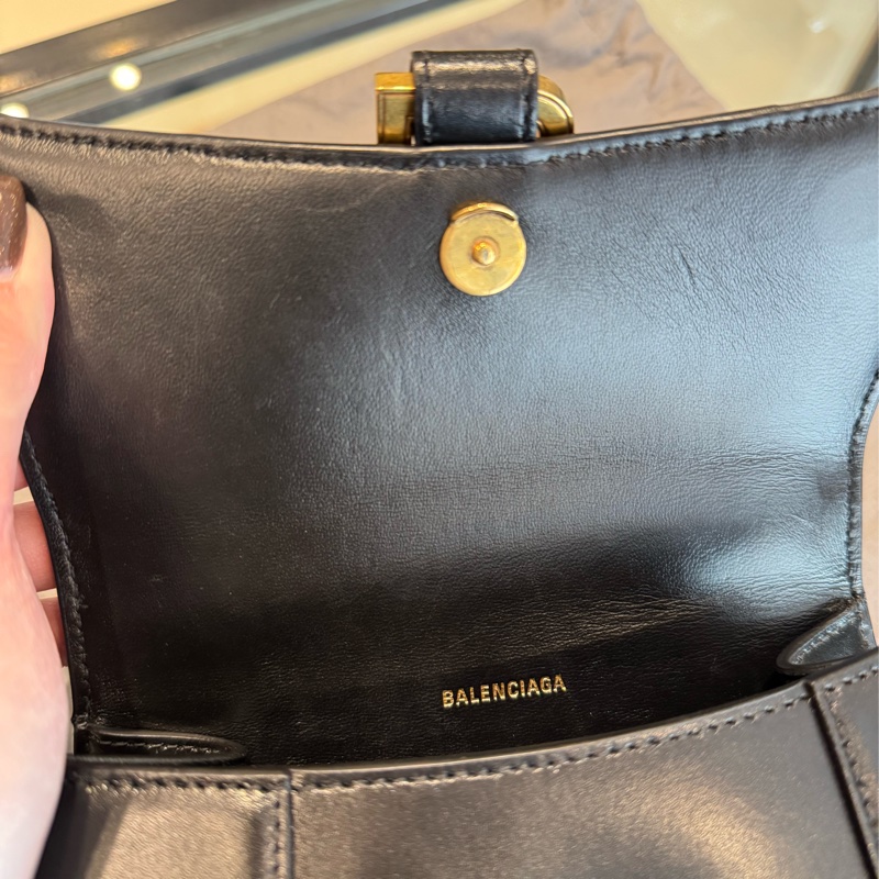 Balenciaga 亮面牛皮沙漏包-15