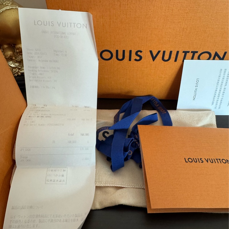 Lv皮夾 容量超多 保存如新 日本購入 M42616-6