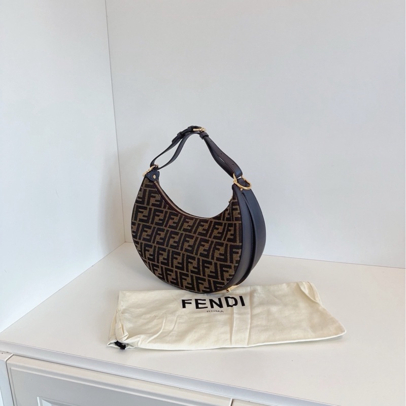 【閒置99新🆕】Fendi 雙F老花Graphy大月亮腋下包手提包 單肩包-1