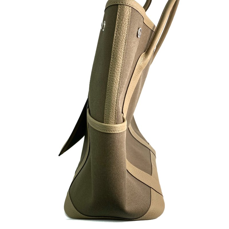 △ Hermes 愛馬仕 Beige Canvas Palladium Plated Metal Garden Party Pockets Vertical Tote Bag Stamp W 淺褐色帆布鍍鈀金屬托特袋W刻 - 257021387-2