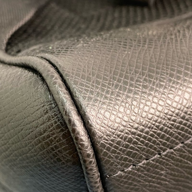 △ Louis Vuitton 路易威登 Black Taiga Leather Avenue Backpack M30977 黑色防刮小牛皮背包 - 257021459-8