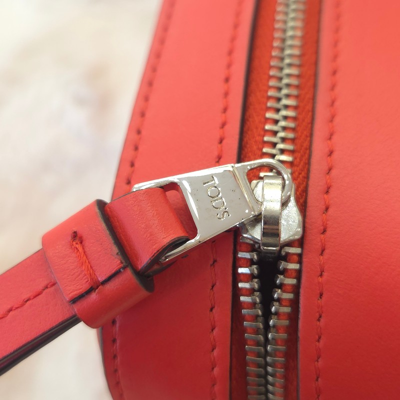 Tod's mini 相機包 展示品-8