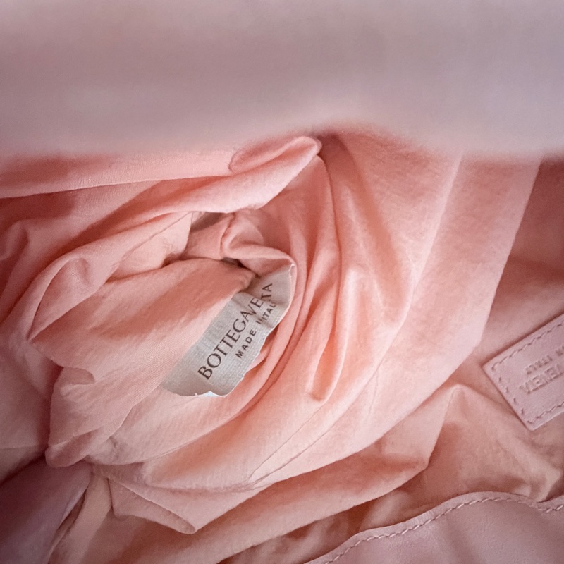 BV 🎀超粉嫩 束口小袋 可上肩/手提-17