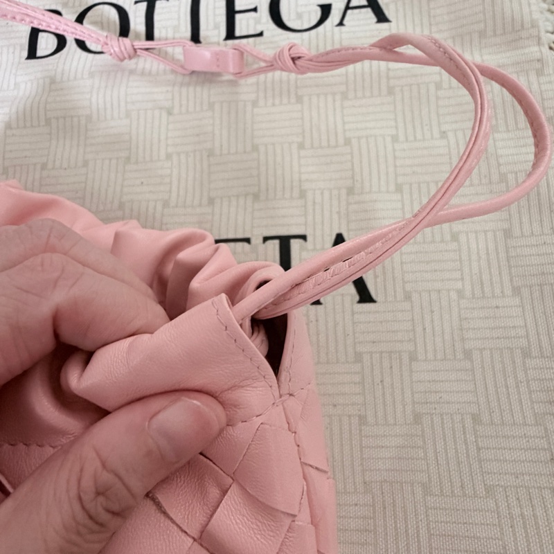 BV 🎀超粉嫩 束口小袋 可上肩/手提-18