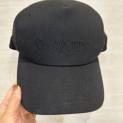 YSL 黑棉質SAINT LAURENT刺繡字體棒球帽