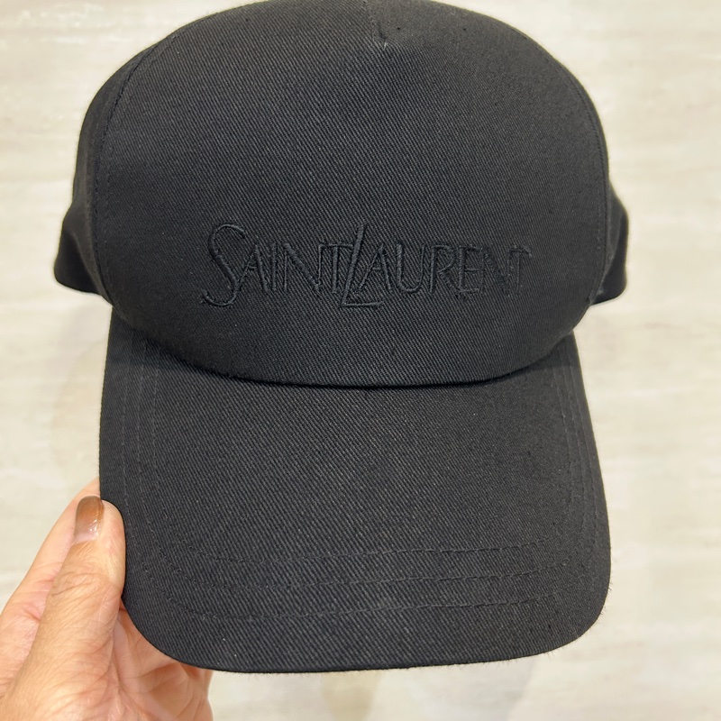 YSL 黑棉質SAINT LAURENT刺繡字體棒球帽-0