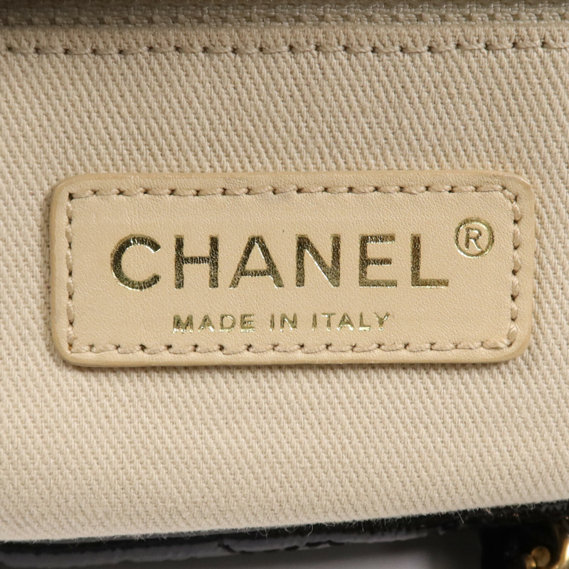 CHANEL 漆皮皮革Chain Tote金扣鏈帶手挽袋-11