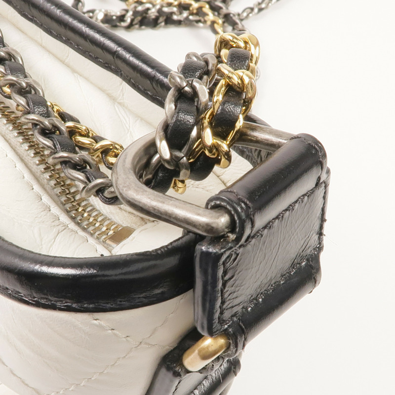 CHANEL 牛皮皮革Gabrielle Small鏈帶肩背袋-10