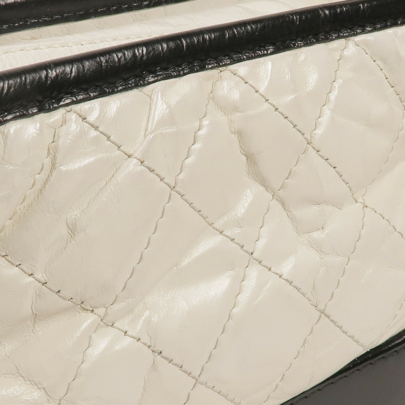 CHANEL 牛皮皮革Gabrielle Small鏈帶肩背袋-12