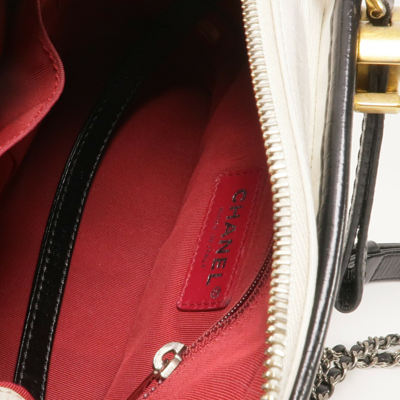 CHANEL 牛皮皮革Gabrielle Small鏈帶肩背袋-14