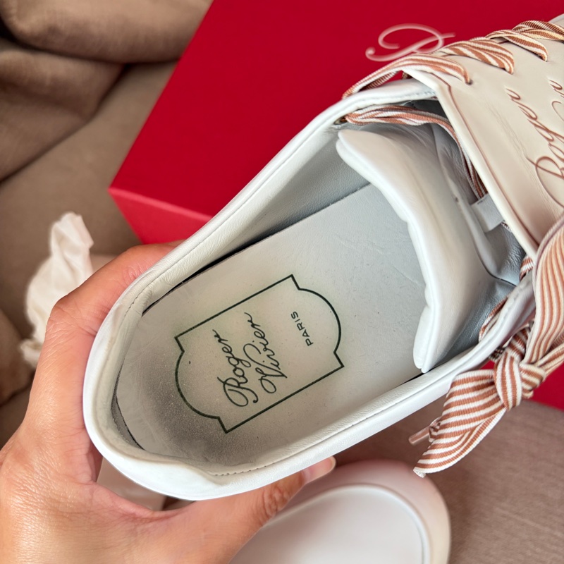 Roger Vivier VIV ÉTIQUETTE 法式優雅小白鞋 緞帶繫帶休閒鞋 白色 EU 39-13