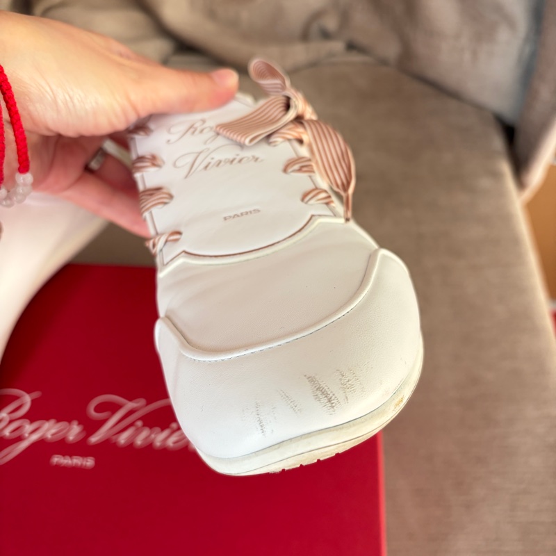 Roger Vivier VIV ÉTIQUETTE 法式優雅小白鞋 緞帶繫帶休閒鞋 白色 EU 39-25