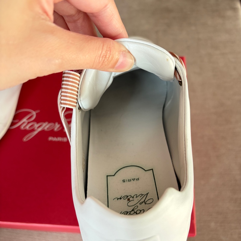 Roger Vivier VIV ÉTIQUETTE 法式優雅小白鞋 緞帶繫帶休閒鞋 白色 EU 39-40