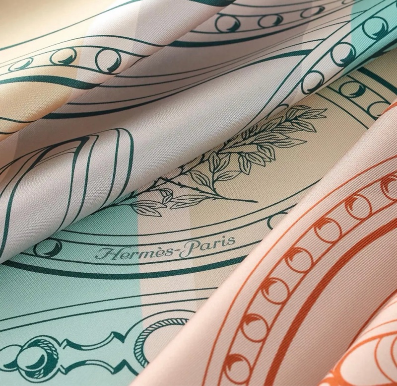 愛馬仕 🎉盛大歡慶 🎉全新絲巾含盒-3