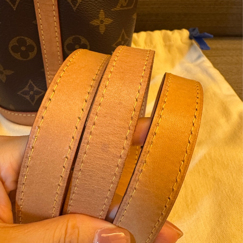 LV 薯條包 購證齊全-1