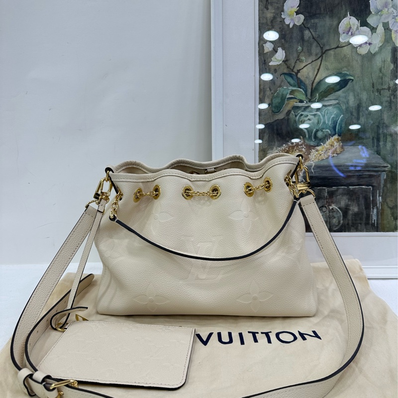 Lv 路易威登 BUNDLE 全皮奶白色 晶片款 單肩斜背包 底長28-0