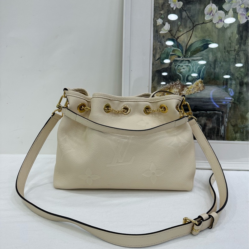 Lv 路易威登 BUNDLE 全皮奶白色 晶片款 單肩斜背包 底長28-1