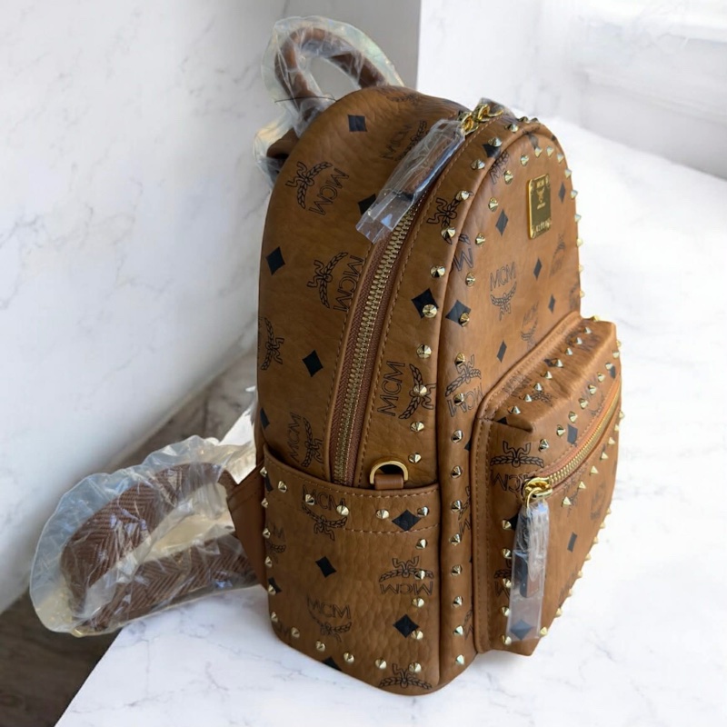 MCM牛皮滿版後背包 小款 焦糖色-1