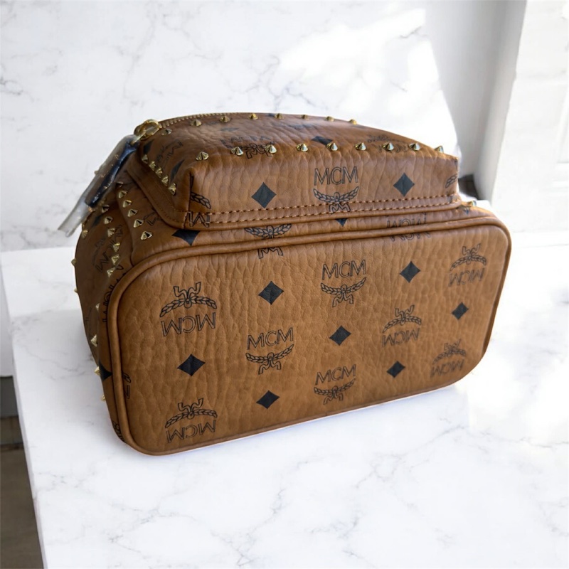 MCM牛皮滿版後背包 小款 焦糖色-3