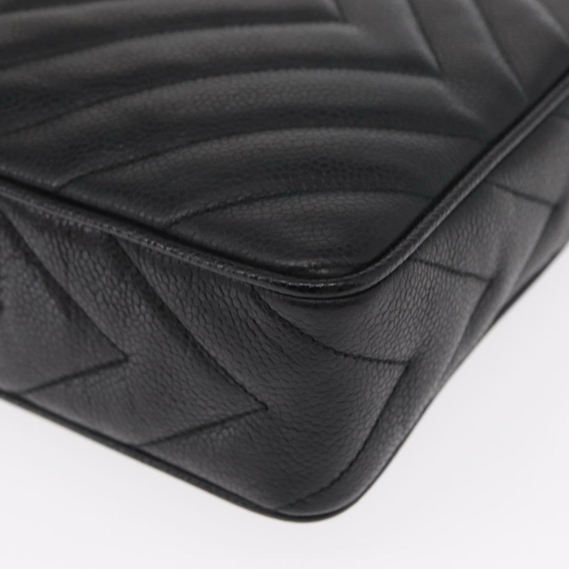 【日本直送】香奈兒 (CHANEL) 鏈條 V 字縫線肩背包，魚子醬紋皮革，黑色，金色雙 C 標誌，貨號 146083AV-15