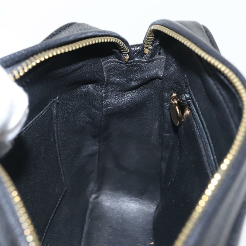 【日本直送】香奈兒 (CHANEL) 鏈條 V 字縫線肩背包，魚子醬紋皮革，黑色，金色雙 C 標誌，貨號 146083AV-21