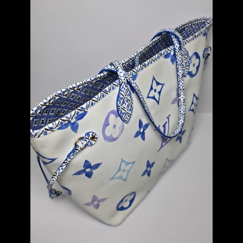 LV - Neverfull MM By The Pool-4