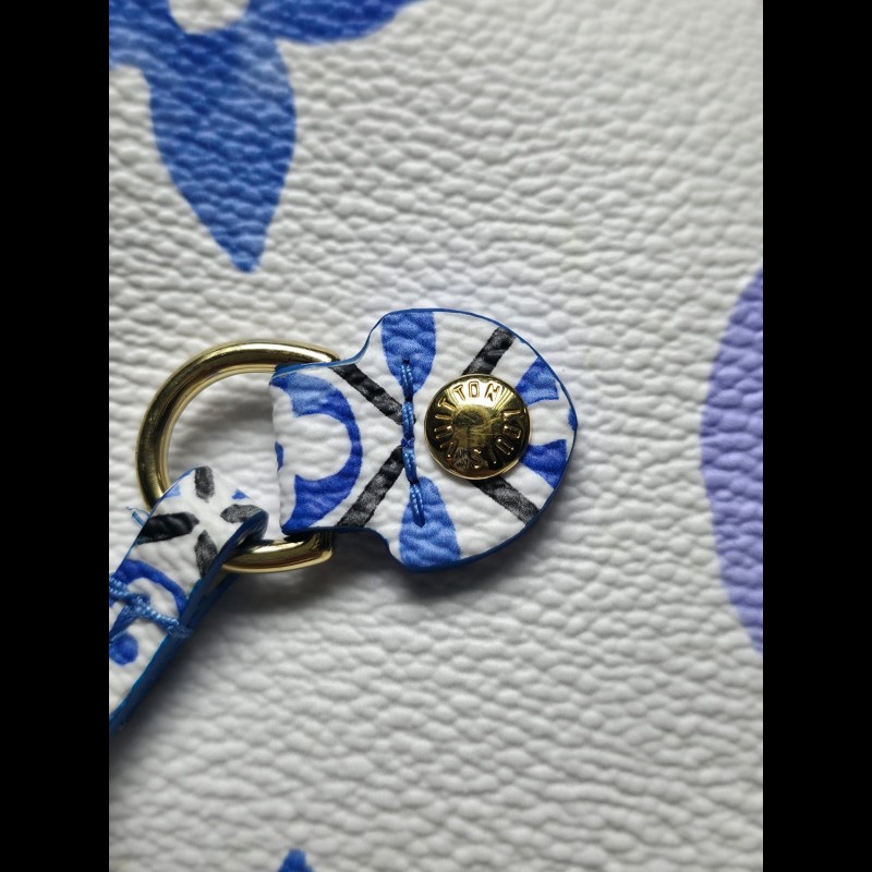 LV - Neverfull MM By The Pool-15