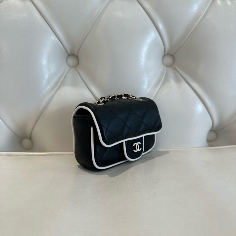 CHANEL 羊皮黑白邊配件包 黑色 晶片款-1