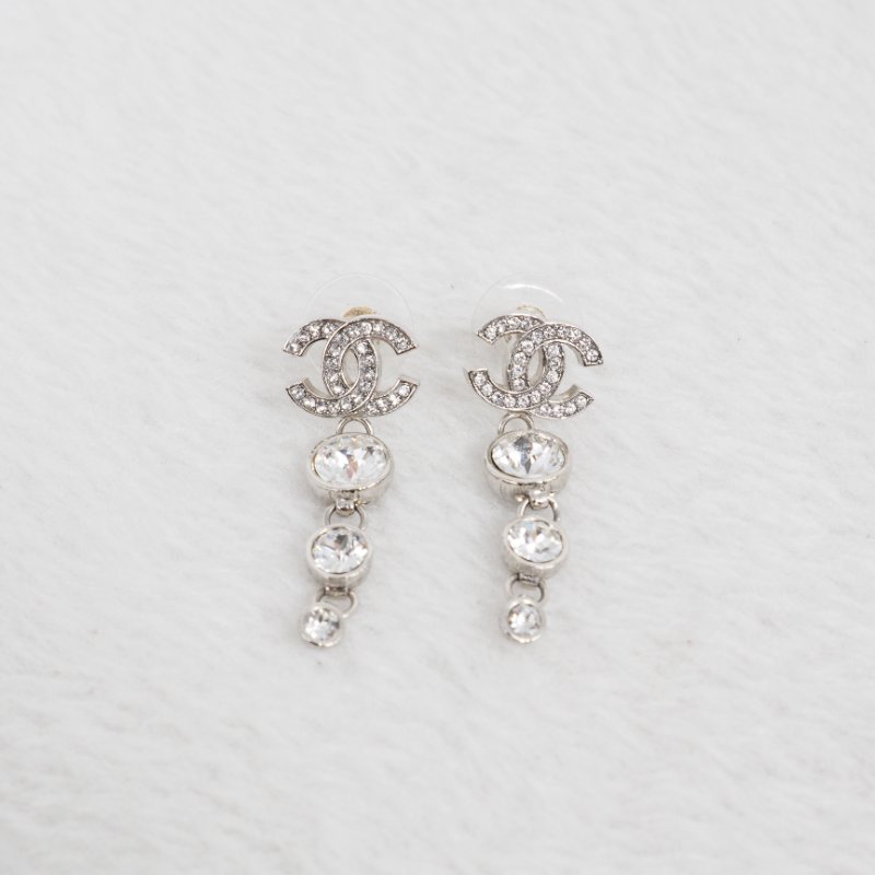 CHANEL 23S 閃石吊墜耳針耳環-2