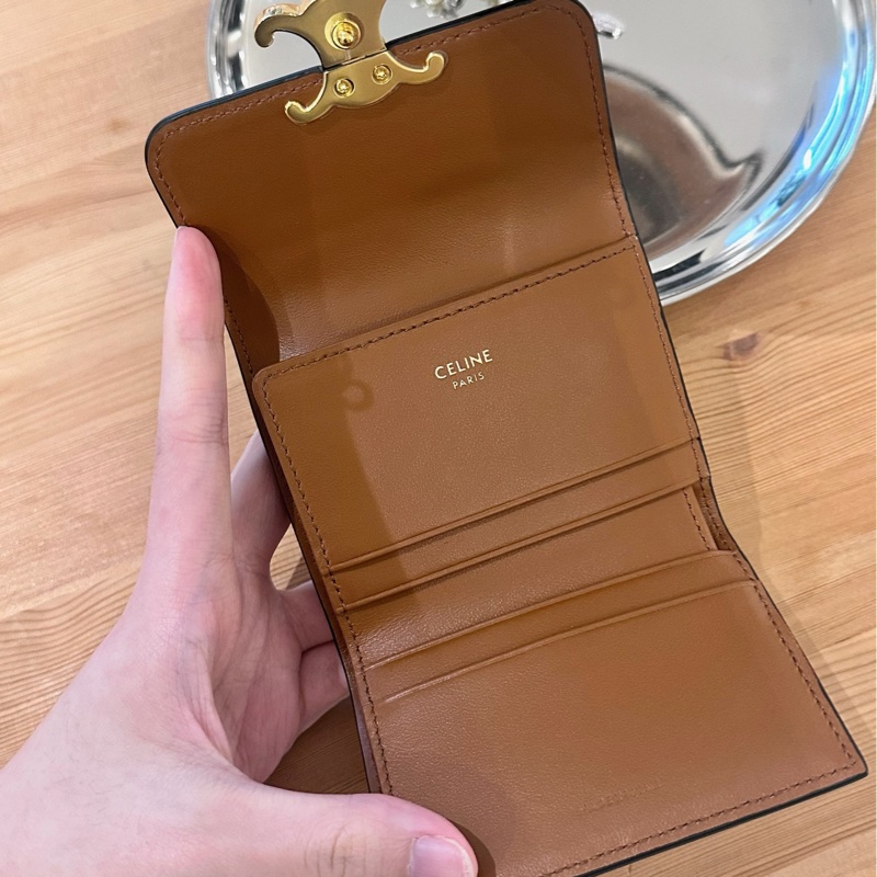 【全🆕】CELINE 凱旋門二合一錢包卡包金屬大鎖扣老花滿印合成革 銀包 card holder 女款 棕色-5