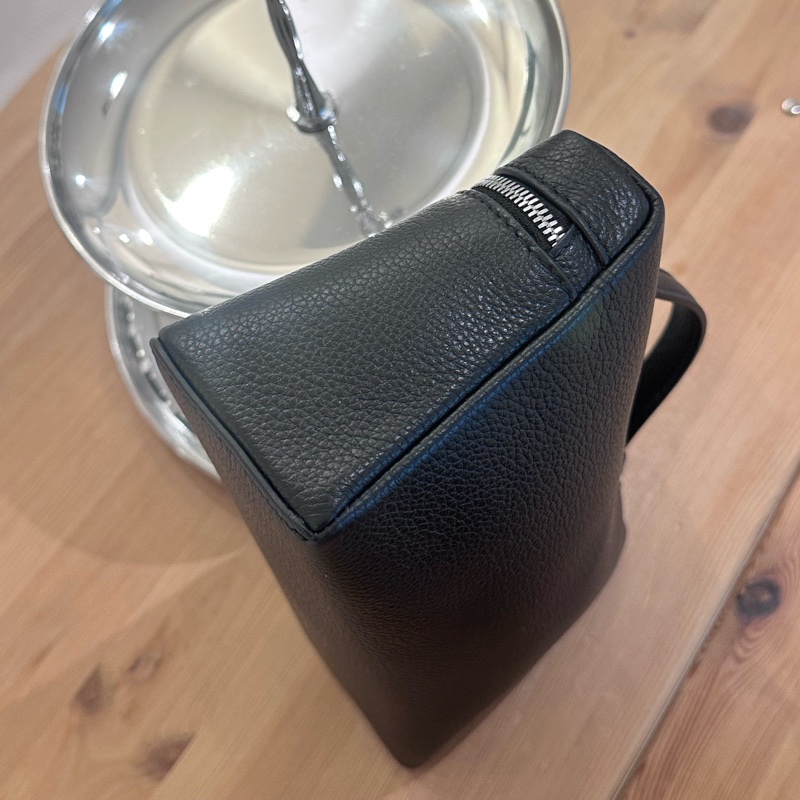 【全❤️】LP Loro Piana ExtraPocket L19 一代銀扣 飯 盒包手提包單肩包 午夜藍-2