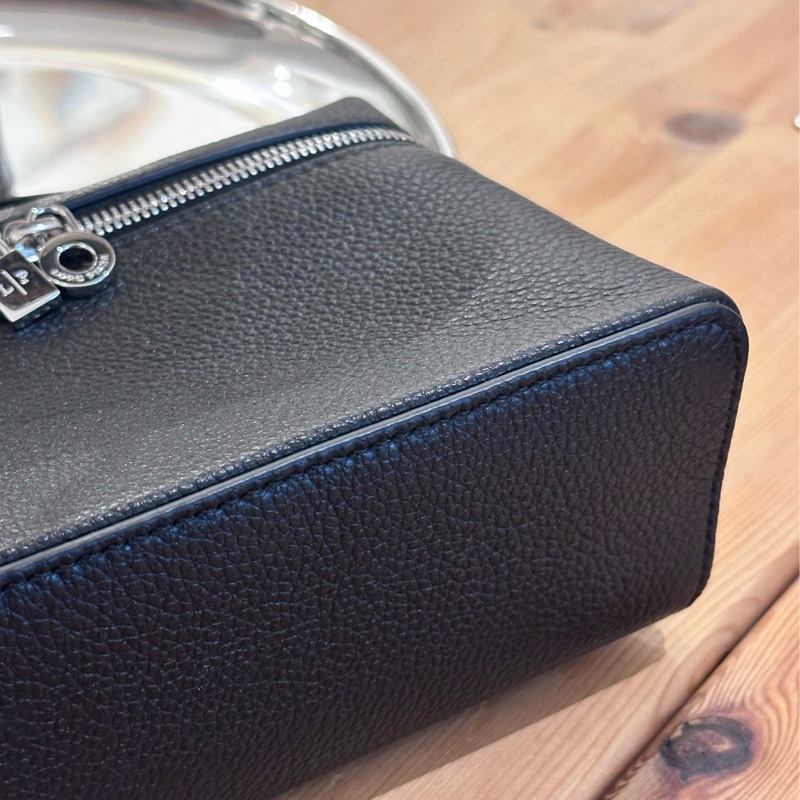 【全❤️】LP Loro Piana 飯盒包 ExtraPocket L19 黑色 銀扣手提包 單肩包-4